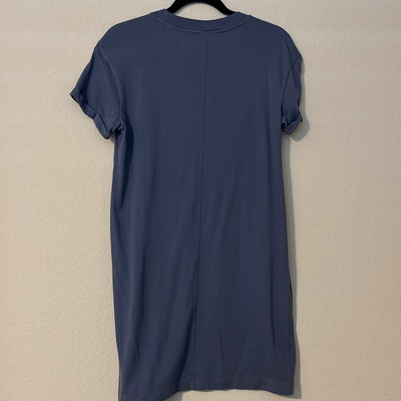 ⭐️HP⭐️ T Shirt Dress - Picture 4 of 4